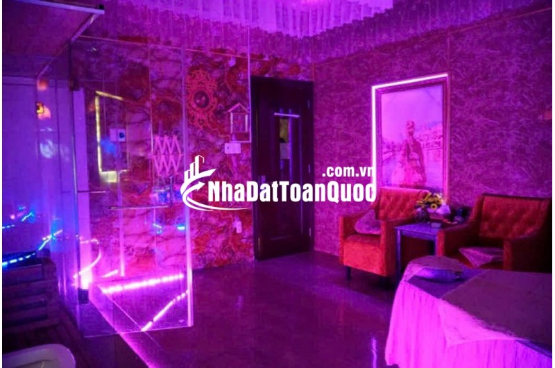 CHO THUÊ NHÀ MTKD SẦM UẤT TRƯỜNG SA, Q. PHÚ NHUẬN DTSD 400M2 CHỈ 70TR/TH. LH:0918045839, 0902584679.